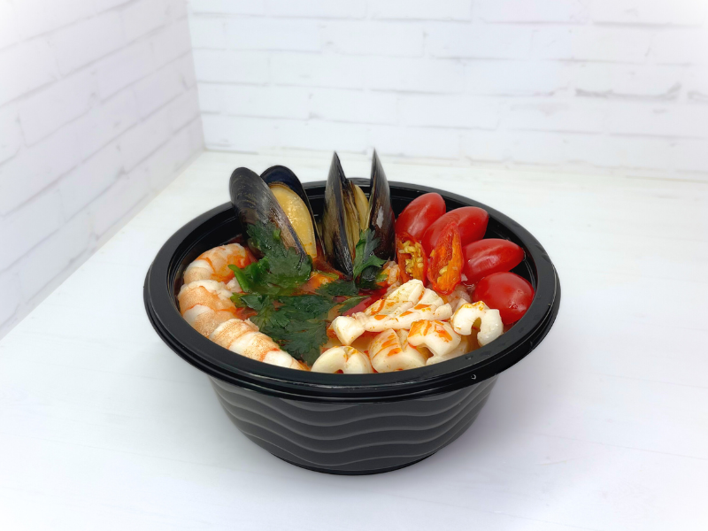 Том ям с морепродуктами